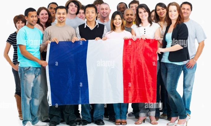 Amis de Nicolas Sarkozy, regroupons-nous pour manifester contre les décisions juridiques à son encontre