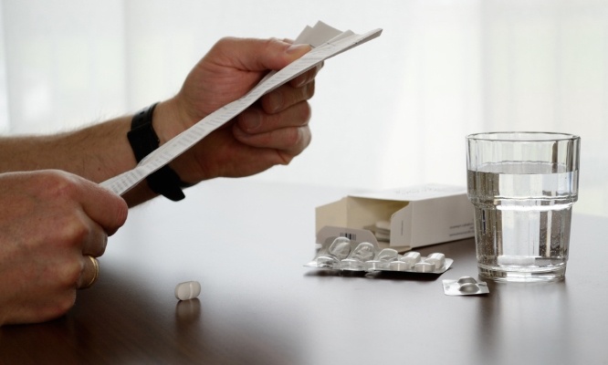 Médicaments : Non à la suppression totale de la notice papier