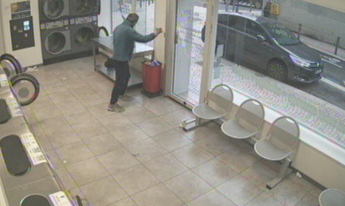 Pour que Mr B soit placé afin d'être aidé.