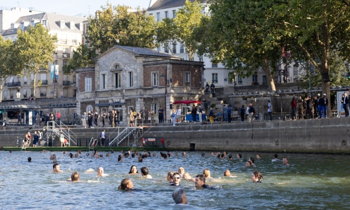 Nous voulons nager dans la Seine.
