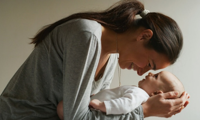 Etendre la durée du congé maternité à 6 mois