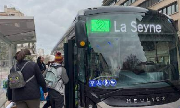 Pour l'ajout de bus sur la ligne 2 Mistral !
