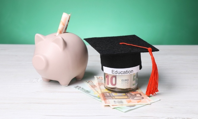 Non à l'augmentation injustifié de 17% des frais scolaires à l'école Victor Hugo de Djerba