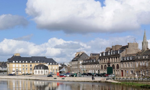 Non au projet de terrain de rassemblements sur l’accès au Centre Hospitalier Centre Bretagne