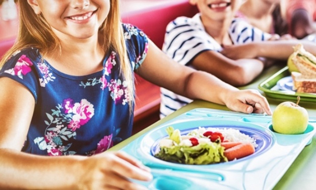 Laissons le choix à nos enfants de manger ou non de la viande à la cantine !