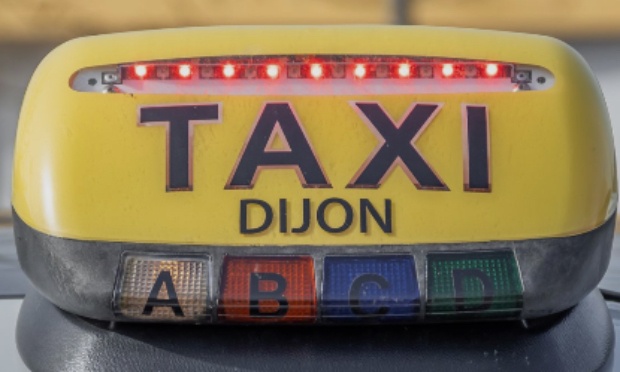 Taxis : Stop à la concurrence déloyale des VTC et Uber - non au projet de convention avec la sécurité sociale !