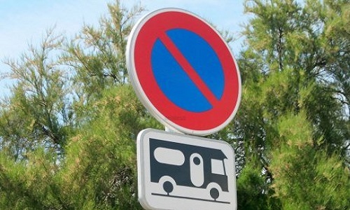 Pour la suppression des barres de hauteur pour les campings cars !