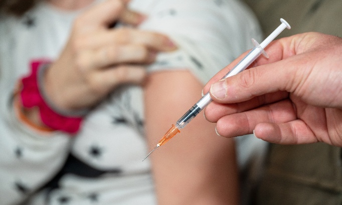 Stop aux vaccinations obligatoires !! Comme d'autres pays d'Europe