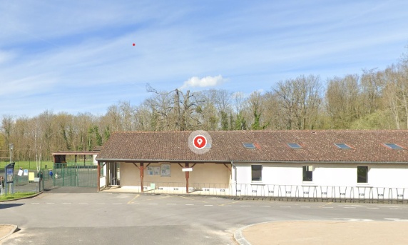 Contre la fermeture d'une classe de l'Ecole de Férolles-Attilly