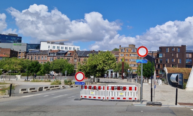 Réouvrons la place des Guillemins à la circulation pour désengorger Liège !