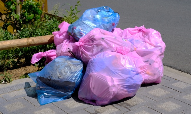 Pour le retour d'un ramassage des poubelles hebdomadaire à Ressaix et Trivières