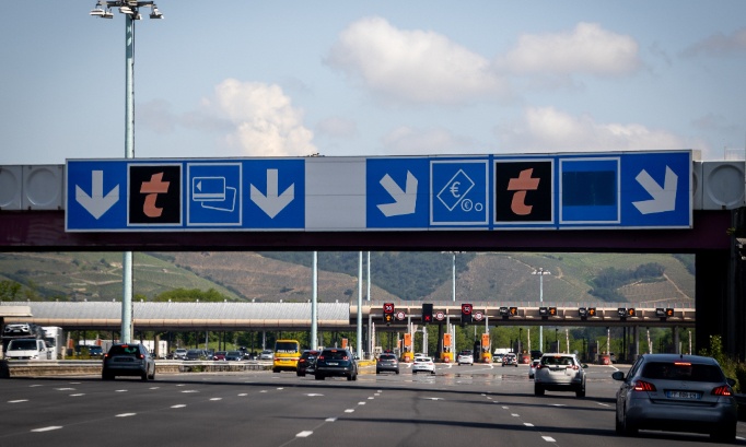 Stop arnaque autoroutes : pour des tarifs réduits en cas de bouchons !