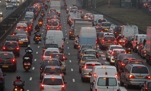 Non à l'interdiction de circuler dans Paris pour les véhicules de 1997