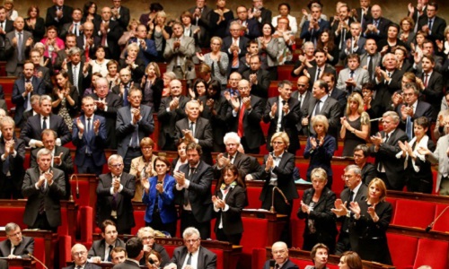 Pour une classe politique renouvelée