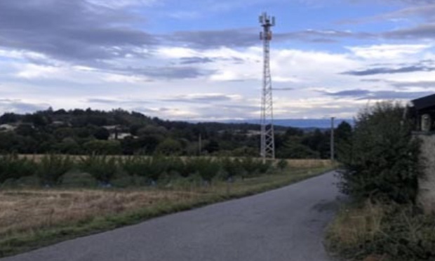 STOP AUX ONDES ELECTROMAGNETIQUES  / UNE ANTENNE DE PLUS ?  NON ! MERCI !