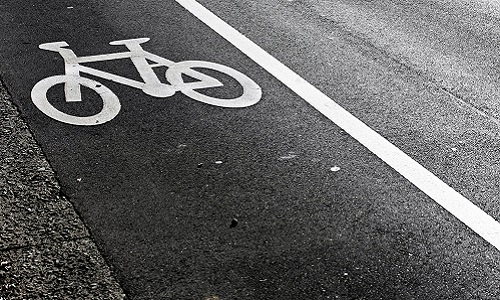 Demande d'aménagement d'une piste cyclable sur la route Pariacabo