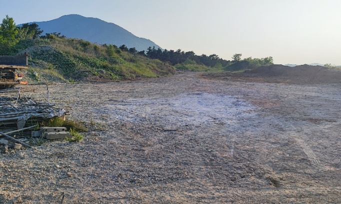 Stop à la construction d'un supermarché à Seranon !