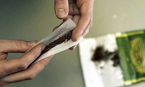 Non à l'augmentation du racket sur le tabac à rouler