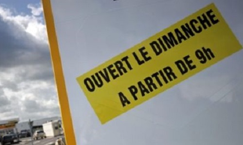 NON... à l'ouverture des magasins le DIMANCHE !