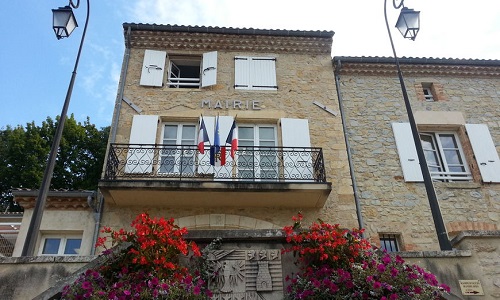 La mairie d'Allex a le droit d'organiser un référendum sur la question des migrants !