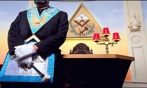 Interdire la franc-maçonnerie dans le gouvernement