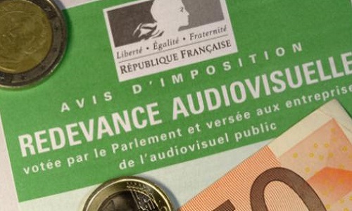 Stop aux films et émissions entre les spots de publicité