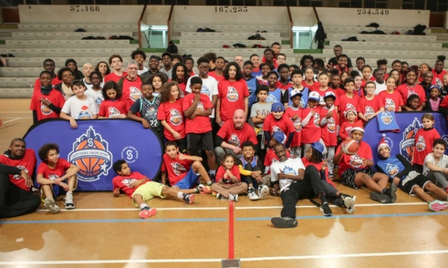Pétition des parents d’usagers et bénévoles du club de basket-ball de Saint-Denis  Pour des conditions dignes de pratique et des réponses concrètes