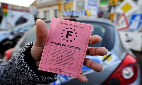 Supprimer le fait de repasser le code après 5 échecs au permis de conduire.