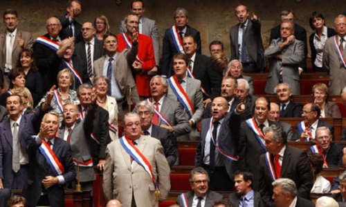 NON aux salaires des députés à 60.00 € et en plus 6000 € de frais de fonctionnement cash