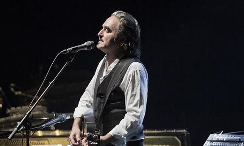 Pour qu'Universal Music France sorte le nouvel album de Stephan Eicher