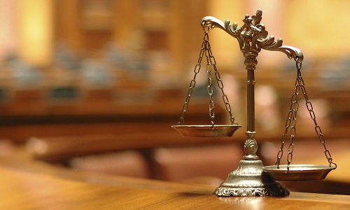 Moralisation du système judiciaire du point de vue pécuniaire.