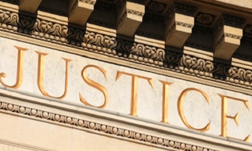 Retrait de plainte pour injure publlique à cause d'une caricature