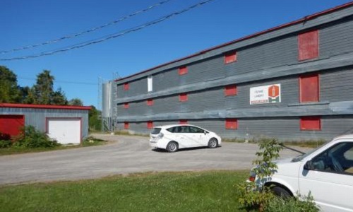 Interdire la construction d'un autre poulailler près des résidences!