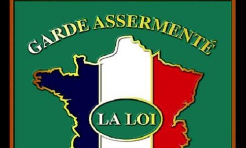 Réarmement des gardes particuliers et le droit de reporter des insignes comportant les couleurs tricolores