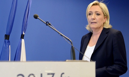 Soyez hermétiques à toutes ces mascarades politiques pour vous détourner du FN seul parti à défendre notre identité