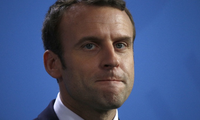 Pour la démission d'Emmanuel Macron : un appel urgent !