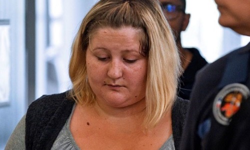 Pour que la justice ne laisse pas sortir la mère de la petite Fiona