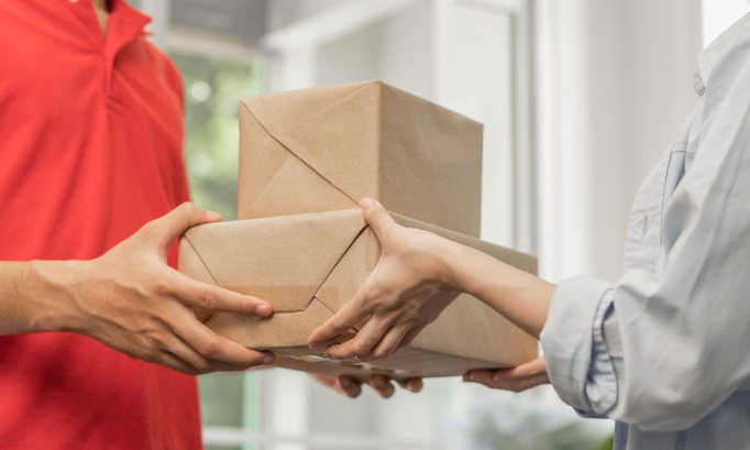 Pour un nouveau point relais postal à Pontault-Combault – Stop aux refus abusifs et au manque de respect au Tabac L’Éclipse