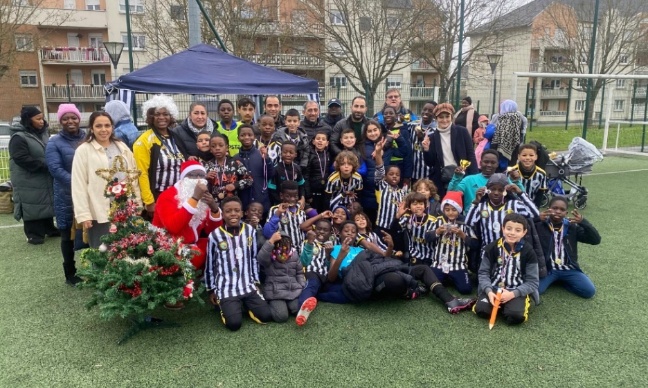 ⚽ Pour qu’une convention de terrain de football soit attribuée au CEEA FC, club citoyen de Cergy !