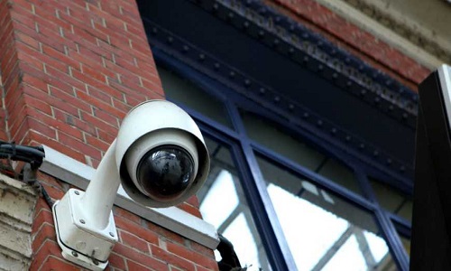 Contre des caméras inutiles et intrusives dans les petites villes comme Auchel dans le Pas de Calais !