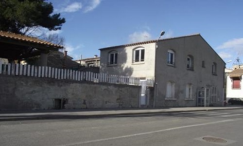 Non à la vente des vieilles écoles de Candillargues à un promoteur immobilier