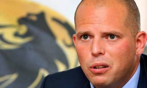 Non à un gouvernement qui refuse d'obéir aux règles de justice et de la loi