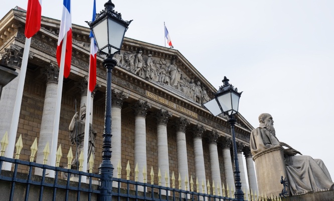 Pour une réduction des privilèges des élus et anciens présidents