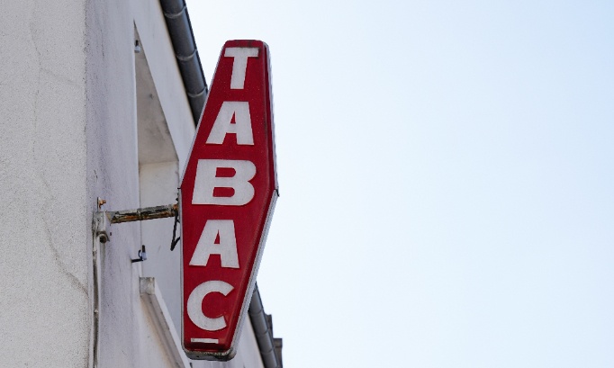 Pour le renouvellement des licences tabac pour les petits commerces