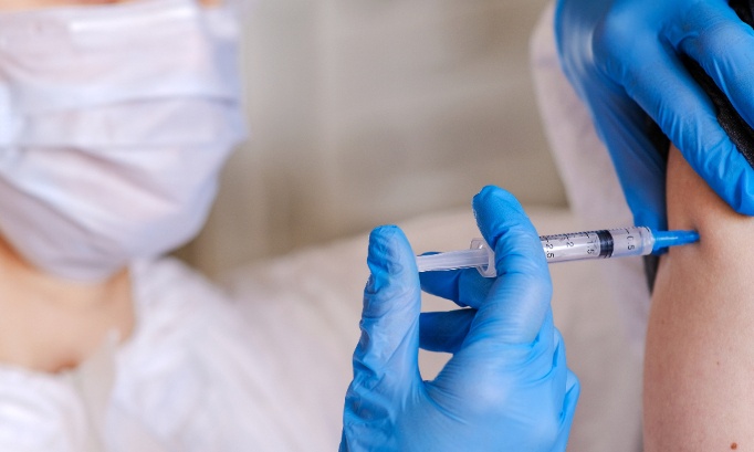 NON A LA VACCINATION OBLIGATOIRE EN EHPAD