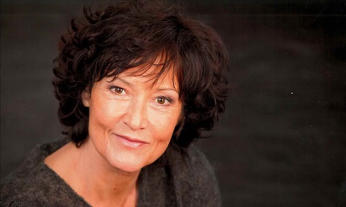 Contre le départ de Chrystelle Labaude