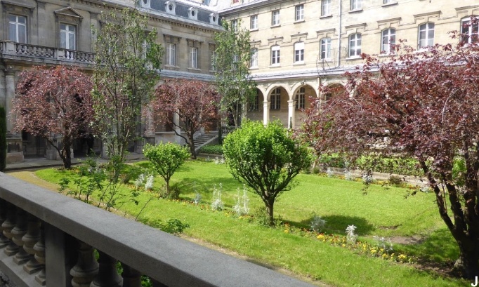 Contre la délocalisation de la prépa ECG1