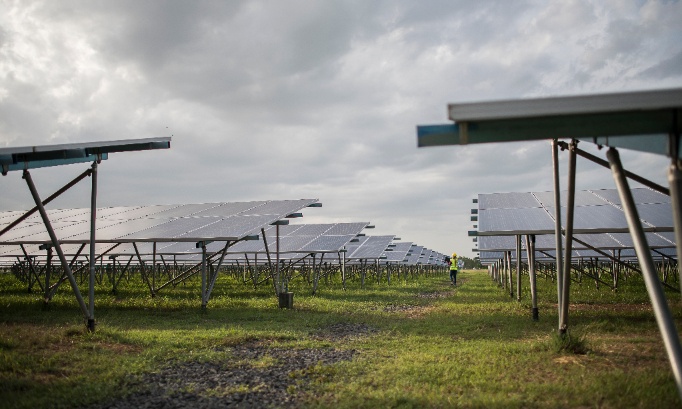 Non au Projet de Parc Agrivoltaïque de 27 Hectares (Montdragon, Saint-Genest de Contest, Saint-Julien du Puy)