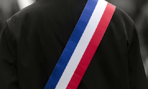 Contre les abus de pouvoir de certains maires