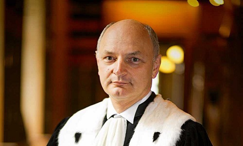 Votez pour que la Cour des comptes valide le chiffrage des propositions des candidats avant les élections présidentielles.